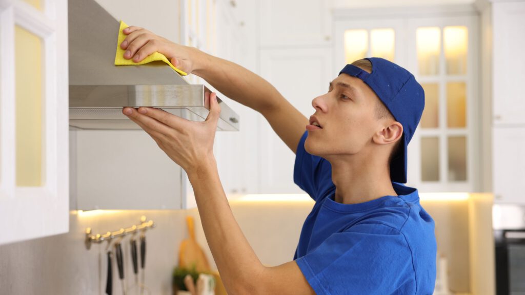 limpiar la cocina con los productos y de la forma apropiada